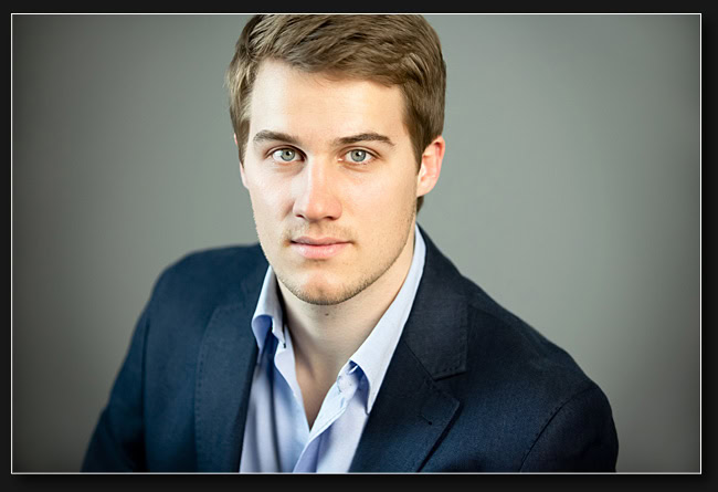 Beschreibung des Pakets für die Aufnahme von zwei Fotos für den Lebenslauf