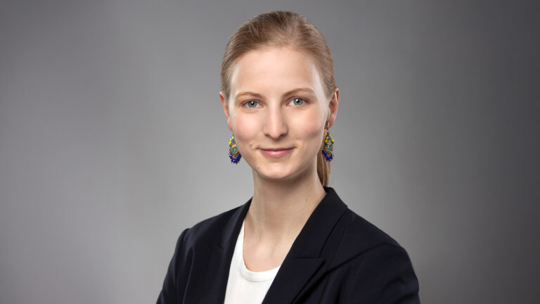 Bewerbungsfoto nach dem Studium